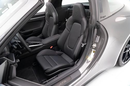 2024 Porsche 911 Targa 4 GTS
