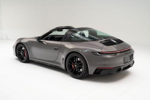 2024 Porsche 911 Targa 4 GTS