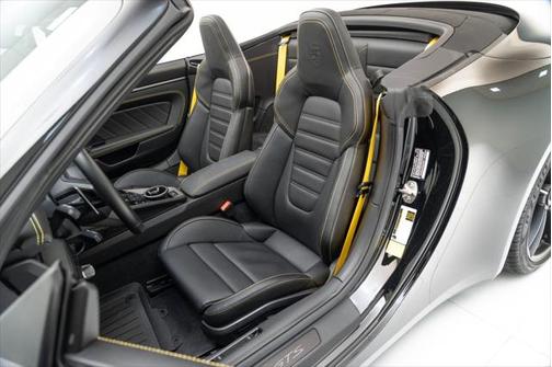 2024 Porsche 911 Carrera GTS