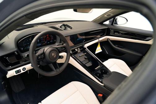 2026 Porsche Panamera Turbo E-Hybrid