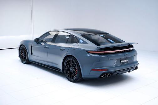 2026 Porsche Panamera Turbo E-Hybrid