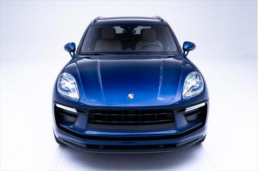 2022 Porsche Macan Base
