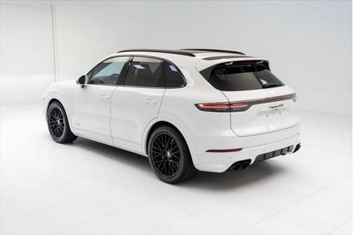 2021 Porsche Cayenne GTS