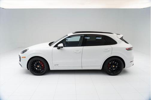 2021 Porsche Cayenne GTS