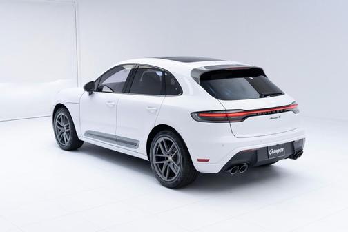 2025 Porsche Macan T