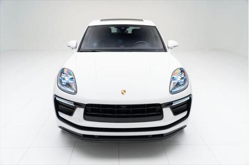 2022 Porsche Macan Base