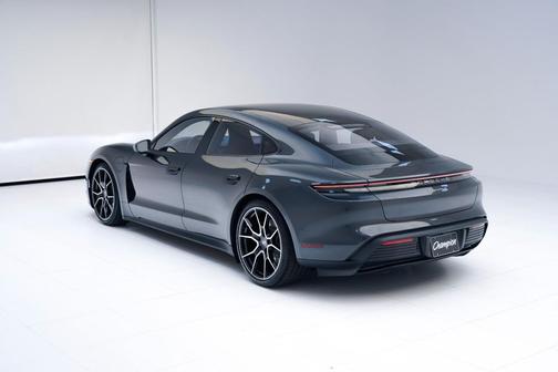 2026 Porsche Taycan 4