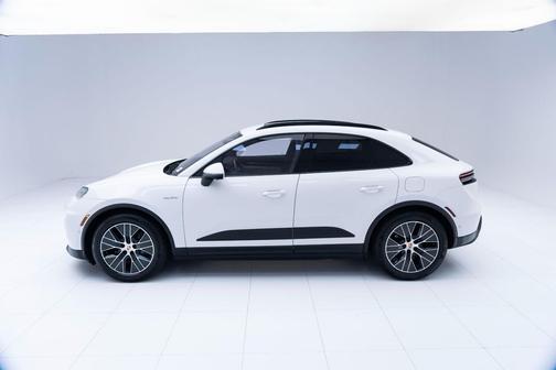 2025 Porsche Macan Electric