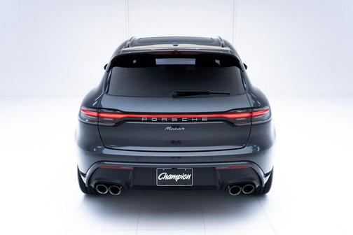 2024 Porsche Macan Base (PDK)