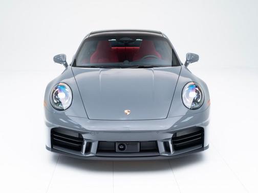 2026 Porsche 911 Carrera 4S