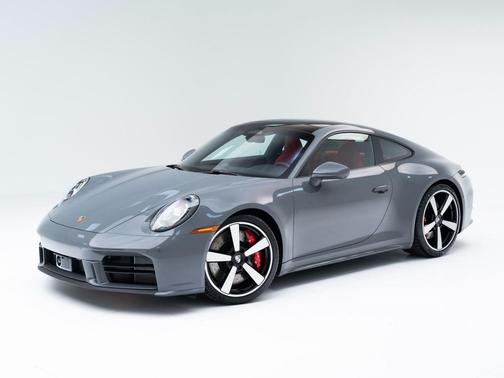 2026 Porsche 911 Carrera 4S