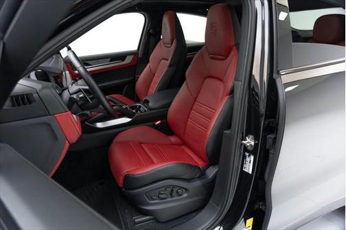2024 Porsche Cayenne Coupe