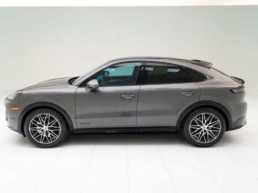 2025 Porsche Cayenne GTS