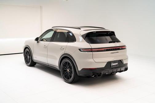2026 Porsche Cayenne GTS