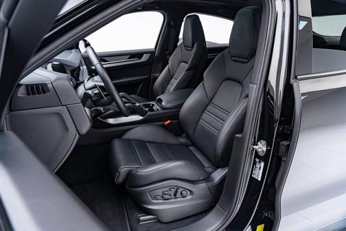 2025 Porsche Cayenne