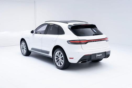 2025 Porsche Macan