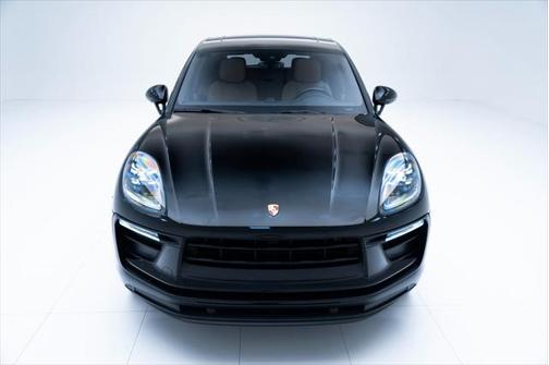 2022 Porsche Macan Base