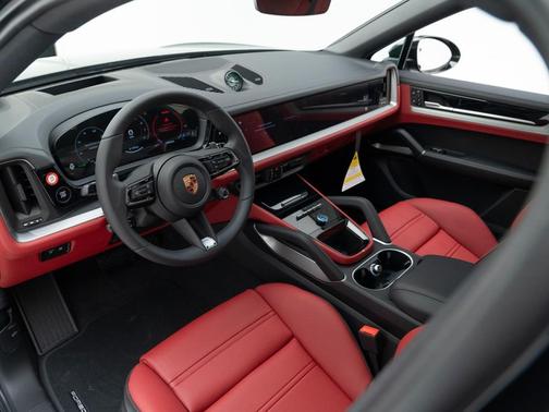 Chromite Black Metallic 2026 Porsche Cayenne Cayenne