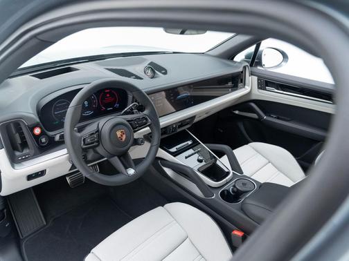 2026 Porsche Cayenne S