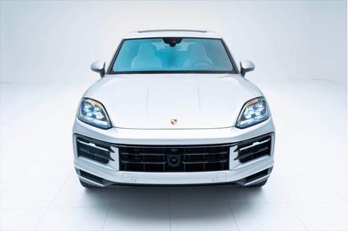 2025 Porsche Cayenne E-Hybrid S