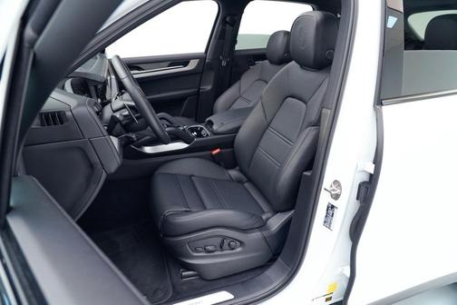 2025 Porsche Cayenne Cayenne
