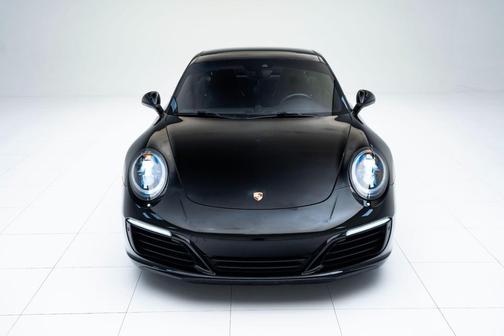 2017 Porsche 911 Carrera