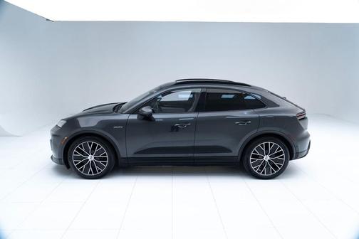 2024 Porsche Macan 4