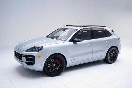 2026 Porsche Cayenne GTS