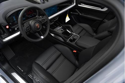 2024 Porsche Cayenne