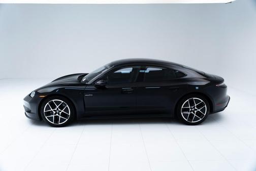 2025 Porsche Taycan
