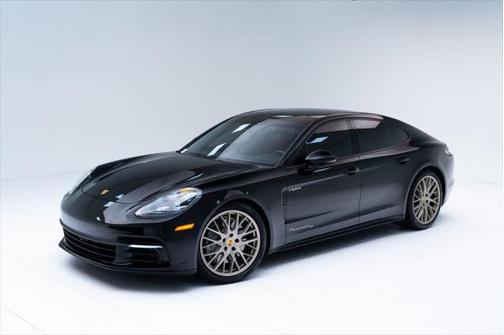2020 Porsche Panamera E-Hybrid 4 10 Years Edition