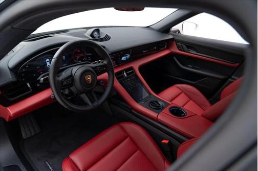 2024 Porsche Taycan Cross Turismo 4S