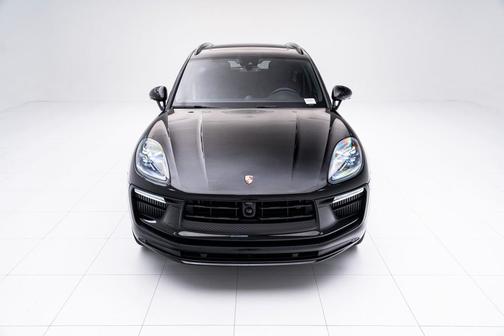 2025 Porsche Macan S