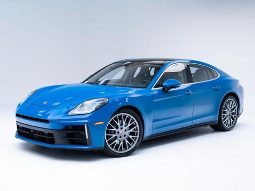 2025 Porsche Panamera 4
