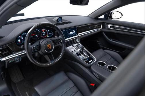 2022 Porsche Panamera Platinum Edition