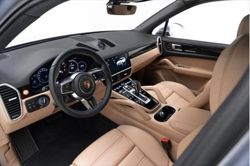 2022 Porsche Cayenne AWD