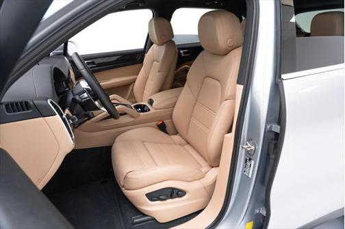 2022 Porsche Cayenne AWD