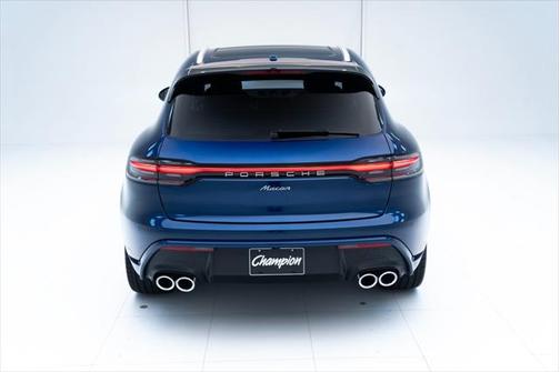 2024 Porsche Macan Base