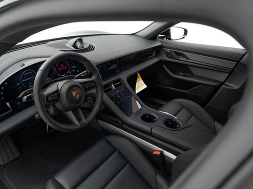 2026 Porsche Taycan 
