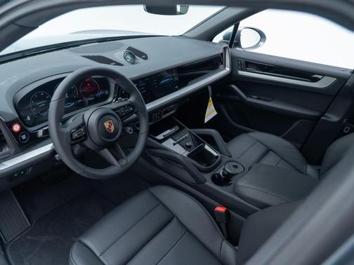 Vanadium Grey Metallic 2026 Porsche Cayenne Cayenne