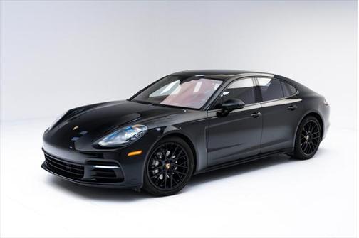 2018 Porsche Panamera 4