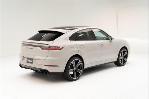 2022 Porsche Cayenne Turbo