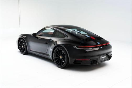 2022 Porsche 911 Carrera