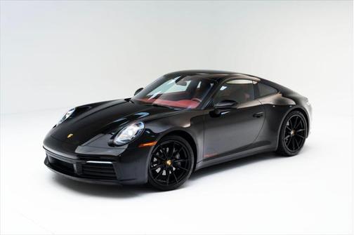 2022 Porsche 911 Carrera