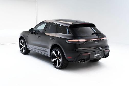 2025 Porsche Macan 