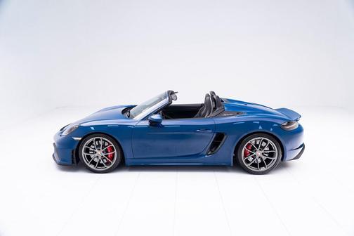 2022 Porsche 718 Spyder 