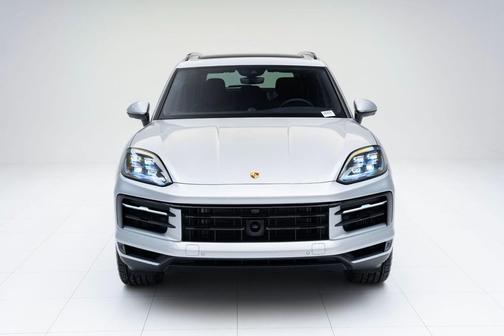 2025 Porsche Cayenne 