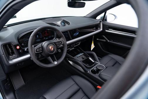 2025 Porsche Cayenne 