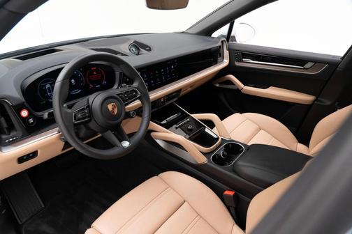 2025 Porsche Cayenne Coupe