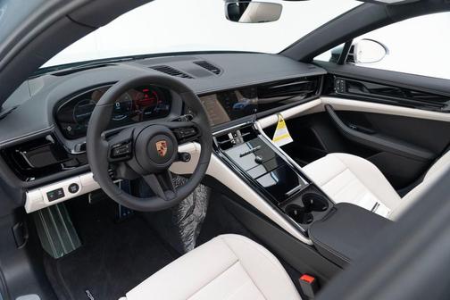 2025 Porsche Panamera